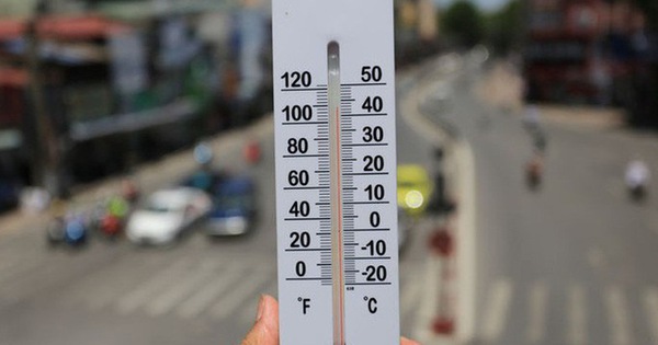Tình hình nắng nóng gay gắt vẫn kéo dài với nền nhiệt lên tới 39 độ, bạn cần thận trọng trước 5 căn bệnh rất dễ gặp phải sau đây