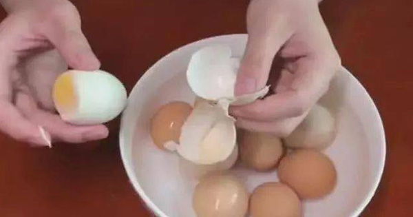 Mỗi sáng 1 quả trứng rất tốt cho sức khỏe, nhưng không nên ăn cùng 4 loại thực phẩm này kẻo "lợi bất cập hại"