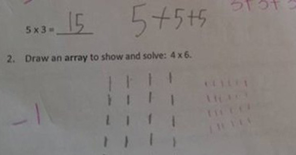 Bài toán tính 5+5+5=15 bị giáo viên gạch sai, sửa lại bằng kết quả y chang, phụ huynh "đau đầu" đi chất vấn thì nhận về giải thích bất ngờ