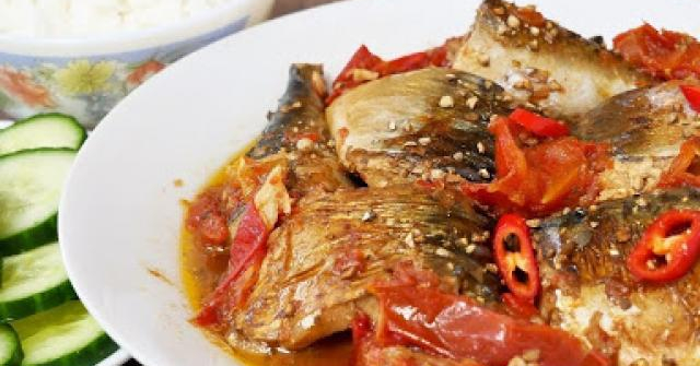 3 cách làm cá nục kho cà chua, tiêu thơm ngon tại nhà