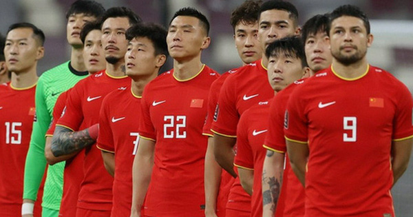 Cầu thủ Trung Quốc run rẩy, vào nhà vệ sinh tới 7 lần trước "giờ G" ở vòng loại World Cup