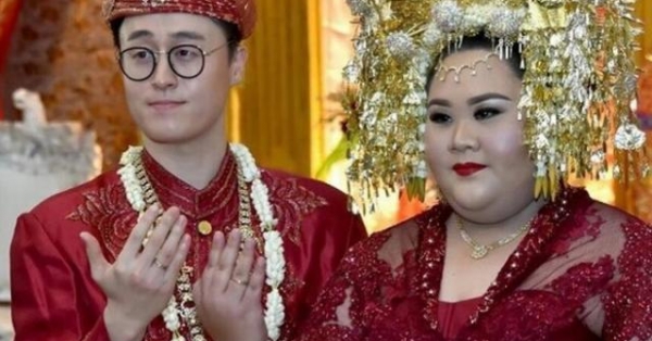 Cuộc sống ít người biết của cặp vợ chồng “chàng hoàng tử”, “nàng Lọ Lem” được Tổng thống tham dự hôn lễ