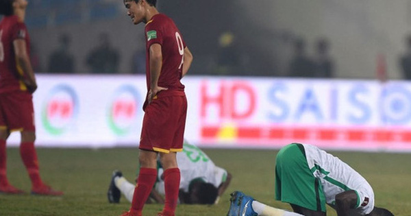 Tụt dốc trên bảng xếp hạng FIFA, đội tuyển Việt Nam may mắn không rơi khỏi top 100